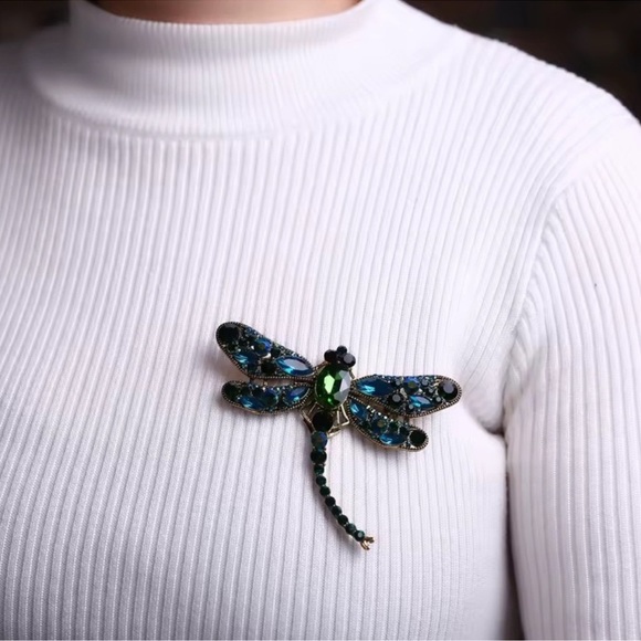 Green Diamond Dragonfly Gemstone Crystal Brooch - Picture 4 of 7